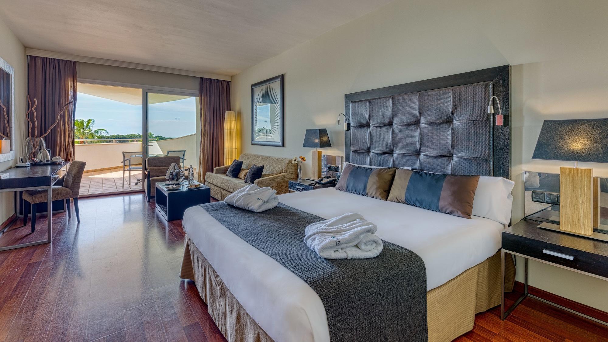 Senator Banus (Adults Only) Hotel Estepona Kültér fotó A room at the hotel