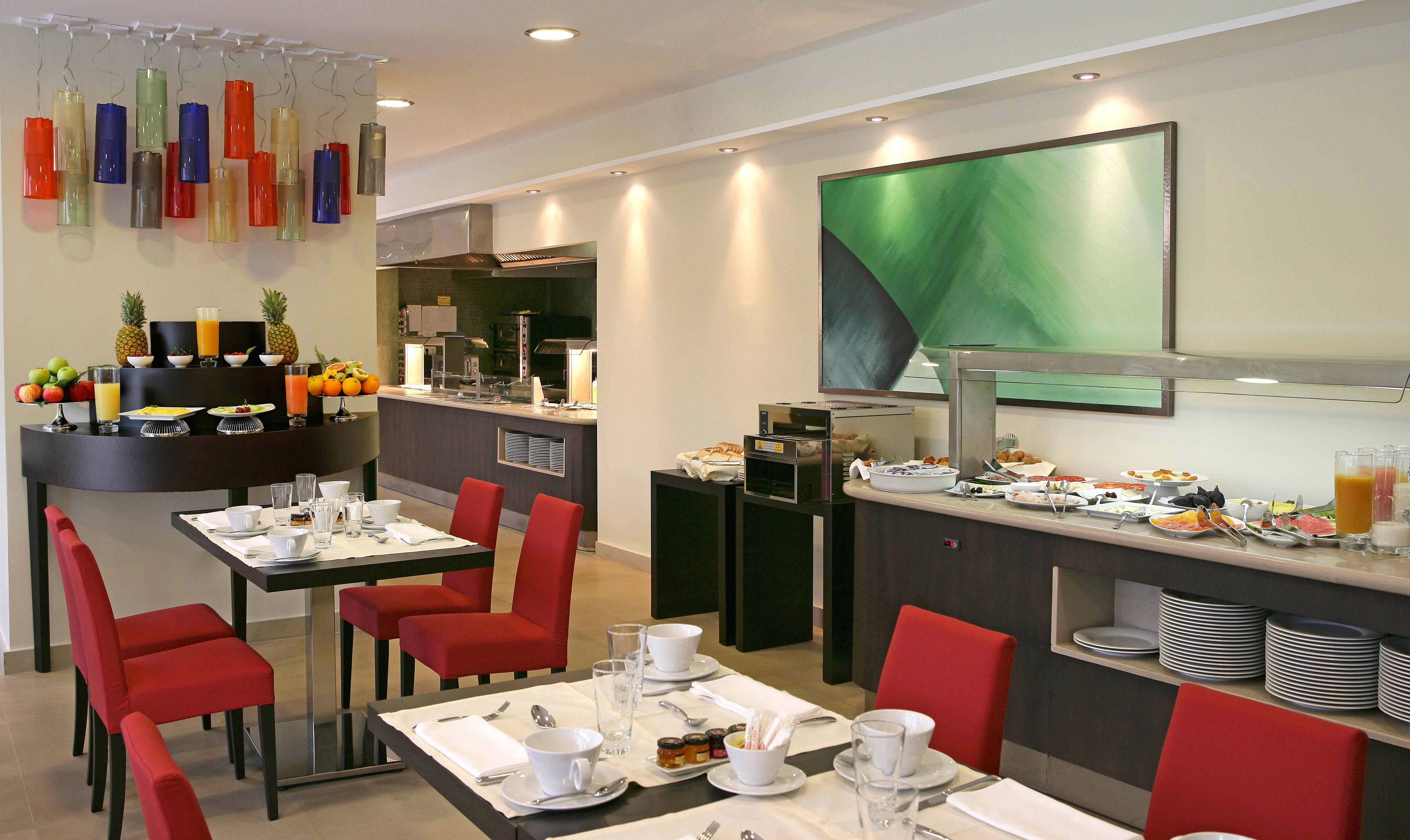 Senator Banus (Adults Only) Hotel Estepona Kültér fotó The lounge at the airport